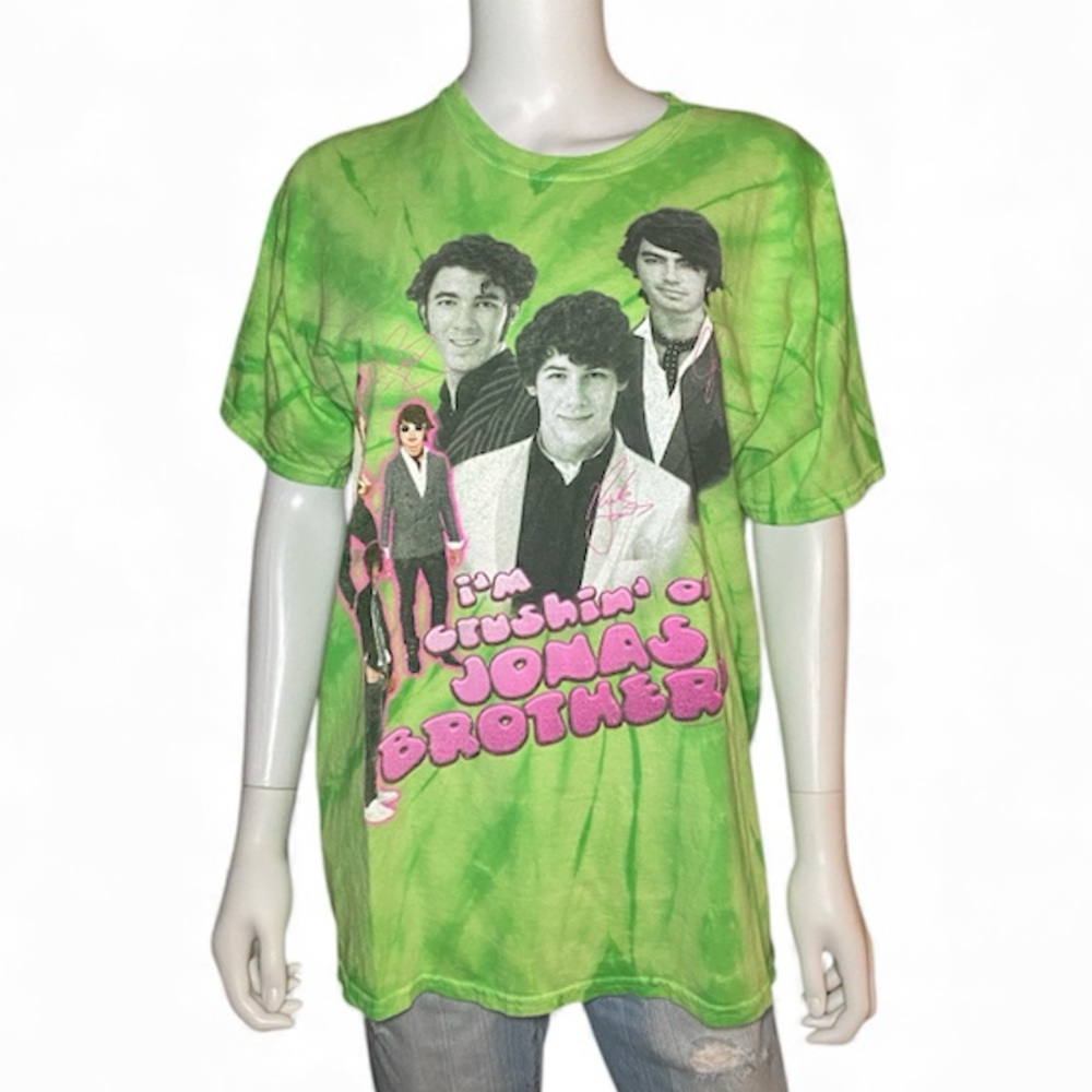 Gildan- 2019 Jonas Brothers Tour Tee